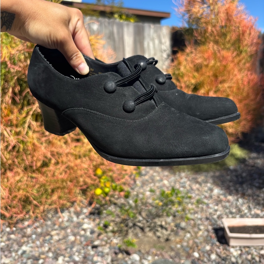 Heels - Picture 9 of 11